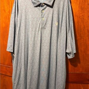 Men's Light Gray Short-Sleeve Polo with Subtle Print